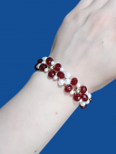 Браслет "Аэлита" с камнем гематит светло-золотого цвета, безразмерный на резинке, белоснежно-белый и рубиново-красный цвета Браслет "Аэлита" с камнем гематит светло-золотого цвета, безразмерный на резинке, белоснежно-белый и рубиново-красный цвета