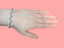 Браслет "Сияние кристаллов" безразмерный на резинке белоснежно-белый и голубой цвета Браслет "Сияние кристаллов" безразмерный на резинке белоснежно-белый и голубой цвета