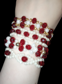 Набор браслетов "Рубиновая роскошь" (4 шт.) из белых, золотистых и ярко-рубиновых бусин безразмерных на резинке Набор браслетов "Рубиновая роскошь" (4 шт.) из белых, золотистых и ярко-рубиновых бусин безразмерных на резинке